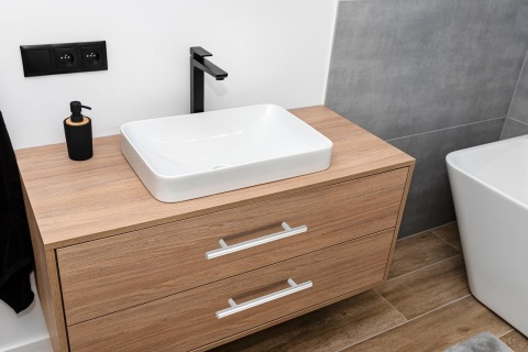 Uchwyt Meblowy Reling Długość 200mm Rozstaw 128mm Srebrny